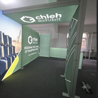 Stand d'exposition modulaire 20x20 pieds avec cadre en aluminium SEG et arches à angle droit pour la SEMA Show