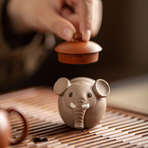 Figura decorativa de elefante morado con tapa para juego de té Kung Fu. - Product Image 1