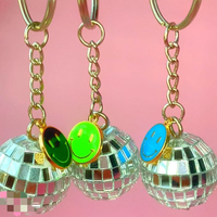 BSBH Vente Chaude De Mode Vintage Partie Miroir En Plastique Laser Disco Ball Porte-clés Avec Sourire Visage Pendentif
