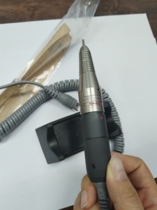 Taladro de Uñas Profesional UP200 de Metal, de Alta Venta, Máquina Eléctrica para Uñas de 20000 RPM - Product Image 3