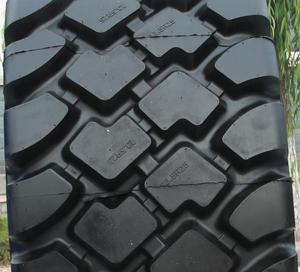 Pneu radial OTR de haute qualité Top HAWKWAY 10 HK1 L3/E3 17.5R25 20.5R25 23.5R25 26.5R25 - Product Image 4