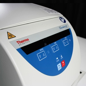   Centrifugeuse de laboratoire Fisher Scientific Micro17R 14500 tr/min haute vitesse pour usage en laboratoire - Product Image 1