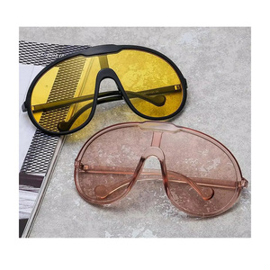 2025 <b>Large</b> <b>Frame</b> One Piece Mirror Yellow Lens Custom Logo Cycling Sunglasses Oversized Men Sport Bike Sunglasses - Product Image 3