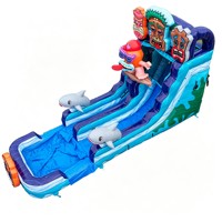 Grand toboggan aquatique gonflable Tiki Totem décoré de requins, pour événements commerciaux, avec piscine, pour enfants et adultes