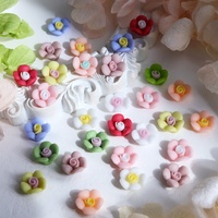 50 mini-fleurs en résine style INS mignonnes pour accessoires d'art ongulaire, matériaux faits main pour colle crème DIY