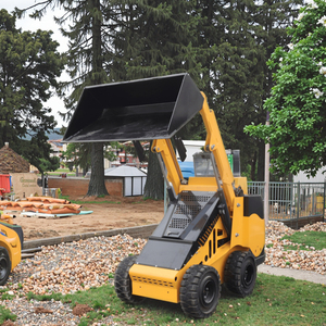Minicargadora Yanmar Kubota con Motor a Gasolina, Tracción en las Cuatro Ruedas, Herramienta para Trabajos en Espacios Reducidos, Jardinería y Paisajismo - Product Image 5