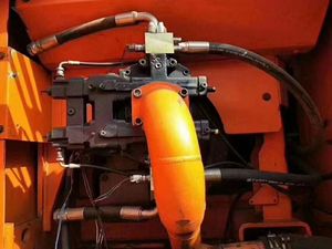 Excavatrice sur chenilles hydraulique DOOSAN DH370 en bon état, pelle DOOSAN de 37 tonnes, stock actuel en vente - Product Image 3