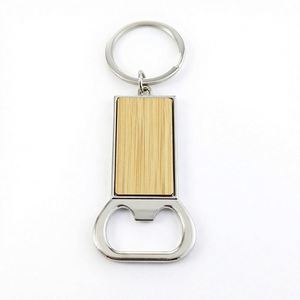 Llaveros de Madera Personalizados con Logotipo, Llaveros de Madera de Haya con Forma de Corazón, Llaveros de Madera de Lujo - Product Image 1