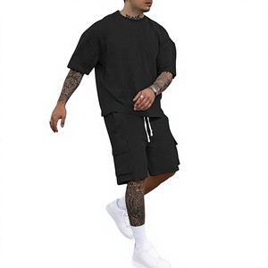 Ensemble T-shirt et short cargo oversize noir pour homme, col rond, uni, décontracté, été, tricoté, 100% coton, respirant, 220 grammes - Product Image 1