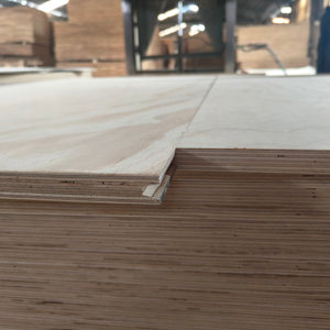 Di alta qualità 18 <span class=keywords><strong>mm</strong></span> <span class=keywords><strong>3</strong></span>/4 \ "foglio di legno <span class=keywords><strong>compensato</strong></span> di pino scanalato 4x8 per il tetto del soffitto linguetta e scanalatura T & G per progetti di costruzione - Product Image 1