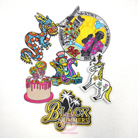 Écusson de broderie en sergé et au design irrégulier lueur dans le noir vente en gros nouveau Patch de style de vie broderie concepteur mignon personnalisé