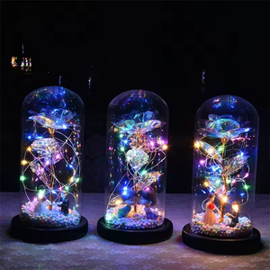 Lampe romantique en forme de rose dorée artificielle sous cloche en verre avec guirlande lumineuse LED féerique pour mariage, Saint-Valentin, cadeau et décoration - Product Image 2
