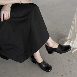 Nouvelles arrivées : Chaussures à talon moyen pour femme en cuir véritable, à bout rond, peintes, montantes, pour femmes tendance - Product Image 4