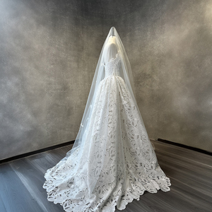 Vestido de Novia de Lujo Nt142, Vestido de Encaje Floral, Sin Tirantes, con Velo de Catedral y Dobladillo Festoneado, Jancember - Product Image 3