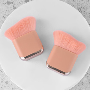 Pinceau Kabuki Plat Rose Doux en Fibres Synthétiques à Logo Personnalisé, Poils Denses pour Estomper, Contourner et Appliquer <span class=keywords><strong>le</strong></span> Fond de Teint en Poudre - Product Image 3