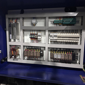 <span class=keywords><strong>เครื่อง</strong></span>ฉีดพลาสติกแนวนอนไฮดรอลิก MA650T PE PVC ABS สำหรับทำเคสมือถือ ความเร็ว <span class=keywords><strong>767</strong></span> กรัม/วินาที แรงดัน 3216 กรัม พร้อมมอเตอร์ปั๊ม PLC และกล่องขยะ - Product Image 4