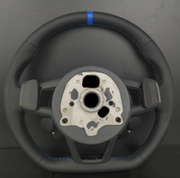 Volant sport personnalisé pour Volkswagen VW Golf 7/Passat en fibre de carbone pour cuir avec surpiqûres et ligne bleues