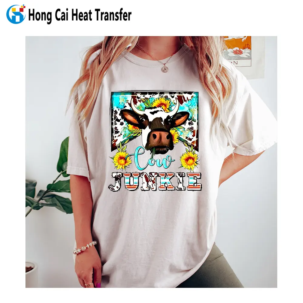 T-shirt de manga curta de hongcai padrão personalizado logotipo de transferência de calor processamento alta qualidade 100% poliéster