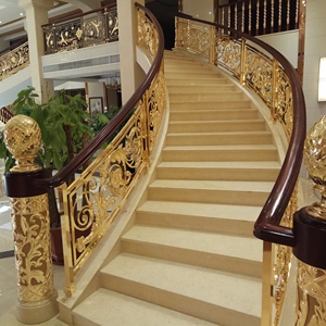 Ringhiere di Lusso in Legno e Ottone Stile Europeo Dorate per Scale e Balconi con Lunghezza Personalizzabile per Ville e Hotel - Product Image 4