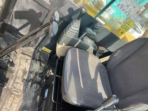 Mini excavatrice sur chenilles Caterpillar 305.5E2 d'occasion en parfait état à vendre à des prix abordables - Product Image 6