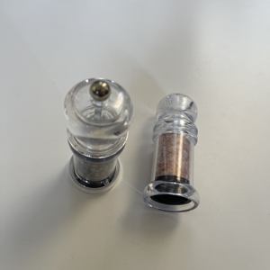 Conjunto de Moedores de Sal e Pimenta Transparentes para Cozinha com Mecanismos de Moagem Plásticos Ajustáveis Manualmente, Moedores de Alimentos Portáteis para Uso Doméstico - Product Image 4