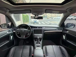 Vente en gros – <span class=keywords><strong>Voiture</strong></span> d'occasion de style français <span class=keywords><strong>Peugeot</strong></span> 408 Édition Deluxe Modèle 2015 1.8L <span class=keywords><strong>Automatique</strong></span> Version Luxe - Product Image 4