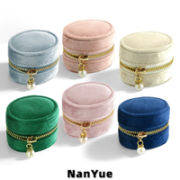Mini boîte à anneaux ovale en velours avec fermeture éclair, logo personnalisé, rangement portable pour bijoux, pour anneaux et boucles d'oreilles, vente en gros, emballage de bijoux en velours