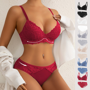 Комплект нижнего белья с кружевом - Product Image 1