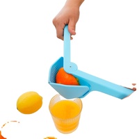 Max Juice Extractor Citroen-Lime Pers Eco-vriendelijk PP Plastic Gebruiksvriendelijk Plat Ontwerp Met Ingebouwde Zeef Blauw/Oranje