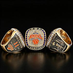 Anillo de Campeonato de los <span class=keywords><strong>New</strong></span> <span class=keywords><strong>York</strong></span> <span class=keywords><strong>Knicks</strong></span>, Chapado en Oro de 14K, Aleación de Zinc, Esmalte, Piedras de Circonio Cúbico, MVP, para Fanáticos del <span class=keywords><strong>Baloncesto</strong></span>, Regalo Coleccionable para Hombre - Product Image 2