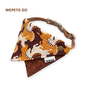 Wepets Go Pet Bandana Bavoir triangulaire en coton fait à la main pour chats et chiens avec motif de cheval, utilisation quatre saisons - Product Image 1