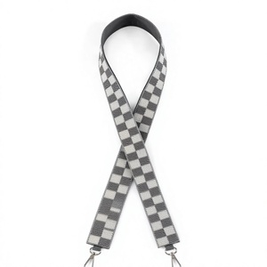 CRYSTAL CRAFT Modèle 4445 Sangle en toile à carreaux classique Durable Écologique Motif noir et blanc Crochets métalliques pour accessoires - Product Image 1