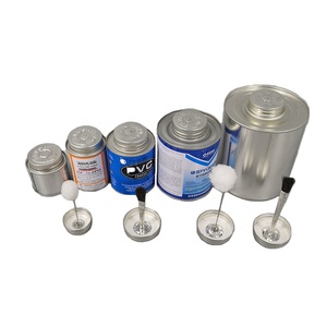 Colle PVC adhésive mate Jinko GCP en boîte métallique avec couvercle à vis et applicateur en coton ou en crin de cheval - Product Image 1