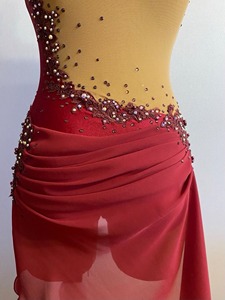 Trang phục khiêu vũ trữ tình màu đỏ cho phụ nữ phong cách dây với trang trí Rhinestone lấp lánh vải đàn hồi cao hiệu suất tùy chỉnh - Product Image 6