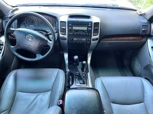 Toyota <span class=keywords><strong>Prado</strong></span> <span class=keywords><strong>GX</strong></span> d'occasion : <span class=keywords><strong>2005</strong></span> 4.0L V6, Véhicule tout-terrain classique de luxe - Product Image 6