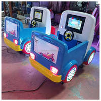 Jeu d'amusement pour enfants en forme de voiture Machine à balançoire en plastique renforcé de fibres de verre Paradis de voiture pivotante