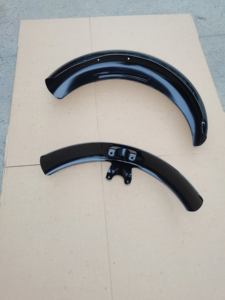 Plaque de protection de garde-boue noire laquée pour <span class=keywords><strong>MZ</strong></span> <span class=keywords><strong>ETZ</strong></span> 125/150/<span class=keywords><strong>250</strong></span>/251/301 - Product Image 2