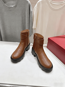 รองเท้าบูทหุ้มข้อส้นหนาแต่งหัวเข็มขัดทันสมัย พื้นกันลื่น สำหรับผู้หญิง เหมาะสำหรับใส่ไปทำงานและออกงานปาร์ตี้ สไตล์วาเลนติโน - Product Image 6