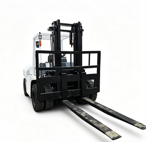 Vente Flash Chariot élévateur TCM 70 de 7 tonnes avec moteur TCM Modèle 2024 Transmission 4x4 Pneus pleins en très bon état - Product Image 1