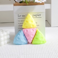 Jouet anti-stress en forme de triangle de fromage, gadget de décompression, aliment simulé à presser, vente en gros, éducatif, pour jeunes de 15 à 35 ans