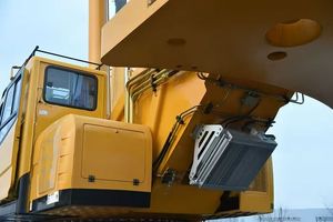 Promotion Export : Camion-grue d'occasion 60 tonnes d'origine, avec support logistique international et assurance qualité, incluant boîte de vitesses, moteur et pompe XCT60 - Product Image 3