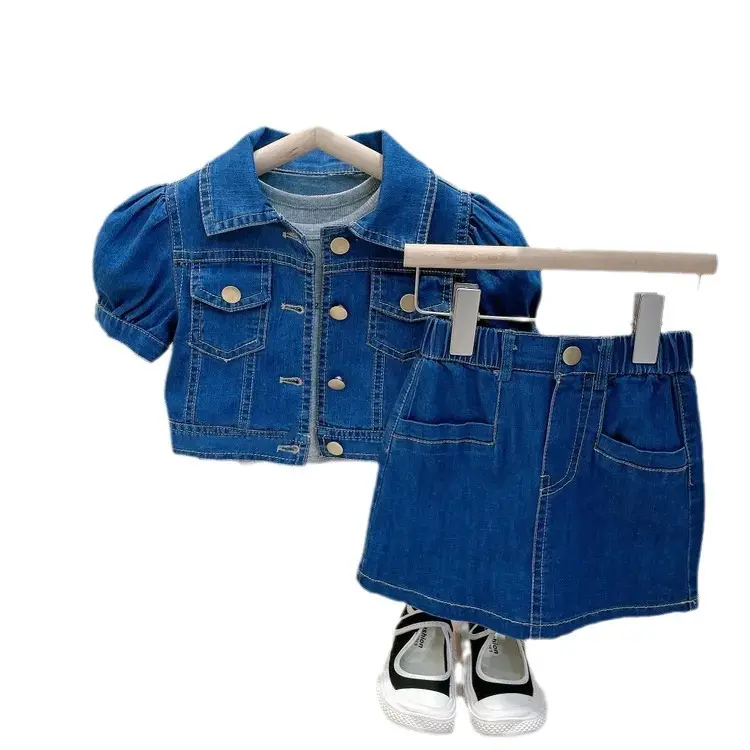 Conjunto de roupas infantis de verão com preço de fábrica, cor pura, novos modelos, jaqueta jeans e saia para meninas, 2 peças, em promoção