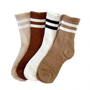 Chaussettes de sport personnalisées en gros avec logo, polyester et élasthanne, maille respirante, nouvelle collection, design tendance, vente chaude - Product Image 6
