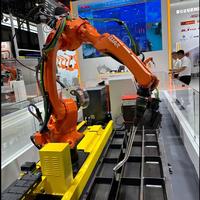 Robot de soldadura de estructuras de acero con riel de suelo para enseñanza gratuita