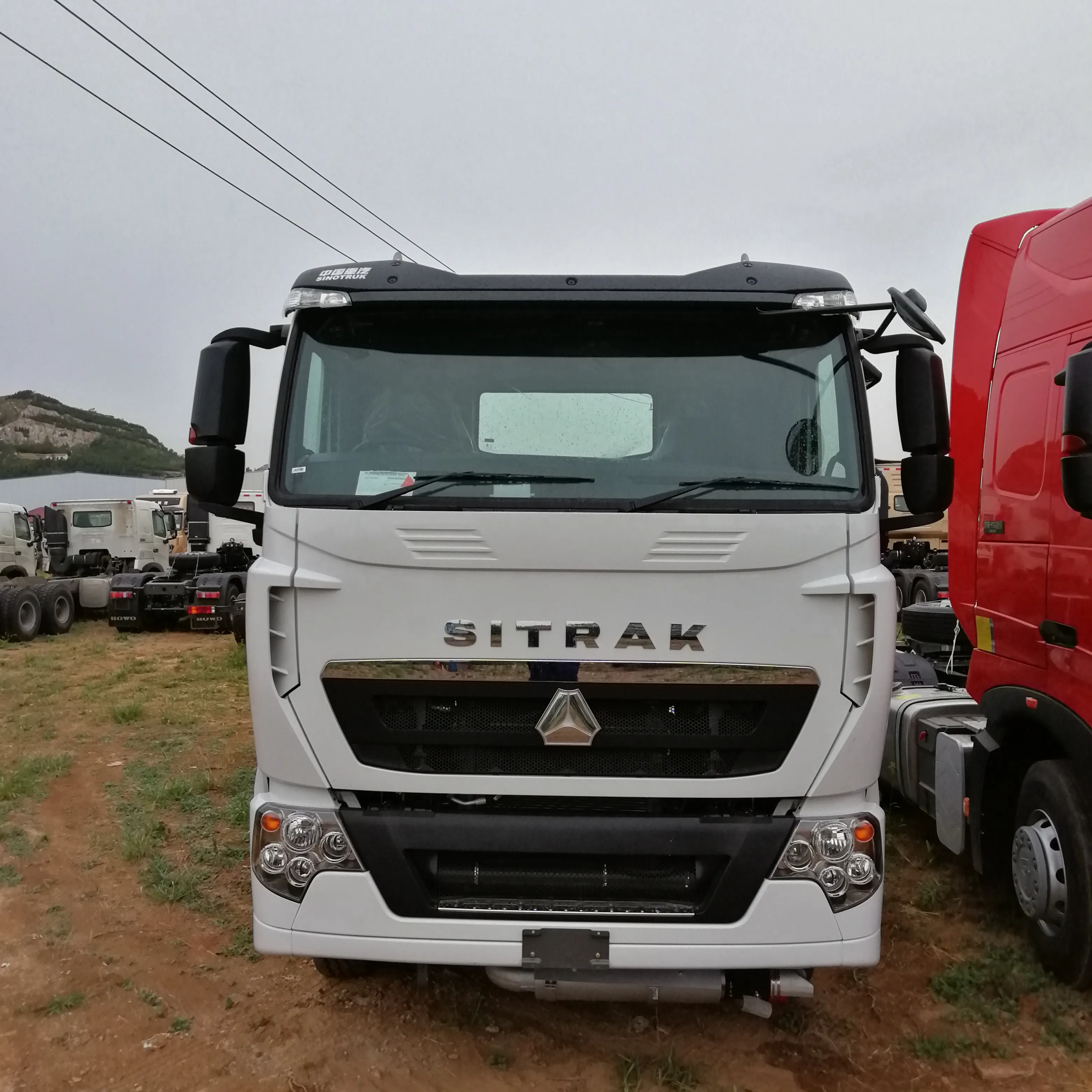 Nuovo Sinotruk Sitrak T7H 351 - 450Hp ha usato il trattore Diesel del Camion del motore Diesel dell'uomo Diesel