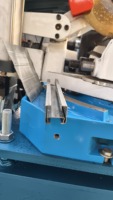 Machine automatique de formage de rouleaux de film de serre en acier galvanisé robuste pour la fabrication de canaux de fixation de film