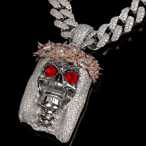 Pendentif Tête <span class=keywords><strong>de</strong></span> <span class=keywords><strong>Mort</strong></span> Sertie <span class=keywords><strong>de</strong></span> Pierres Rouge Yeux Couronne d'Épines Bijoux Hip Hop pour Hommes Streetwear Quotidien et Spectacles <span class=keywords><strong>de</strong></span> Rap - Vente Flash - Product Image 2