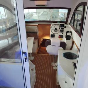 Vente flash : Bateau de pêche en fibre de verre à coque en essence de 9,5 mètres (32 pieds) avec certificat CE, yacht familial - Product Image 5