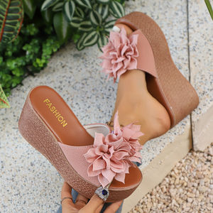 Nouvelles sandales compensées M03 à plateforme épaisse pour femme, collection été 2025, style mode fleuri, grandes tailles, pour le commerce international - Product Image 1