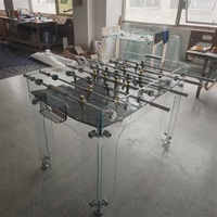 Table de baby-foot de luxe moderne avec cadre en verre trempé, joueurs en métal, logo personnalisé